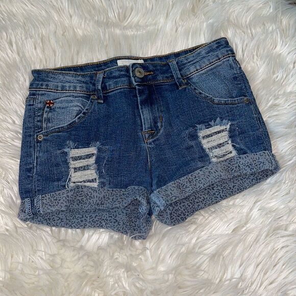 ✨Hudson Distressed Denim Shorts with Leopard Print Cuffs - Picture 2 of 8